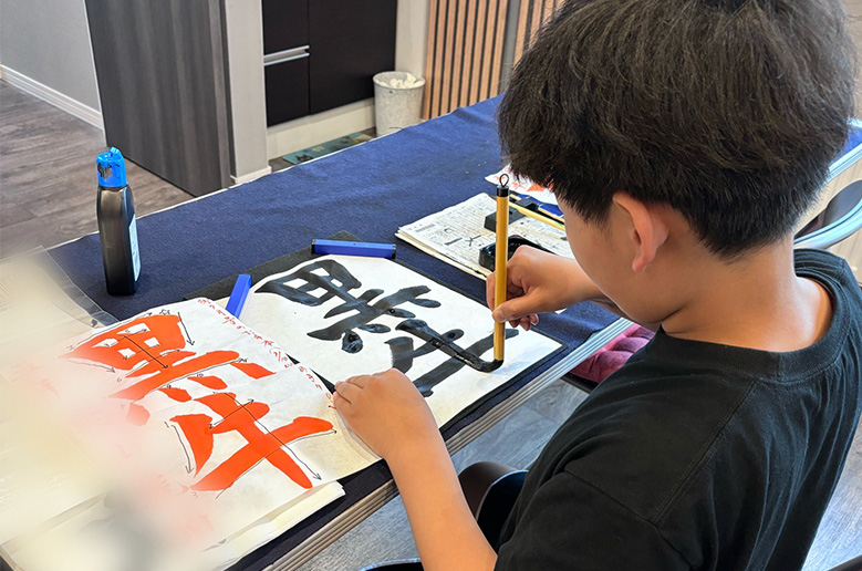 こども書道コースの稽古の様子